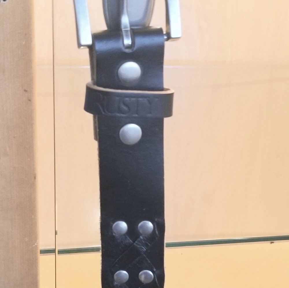 Leather belt
